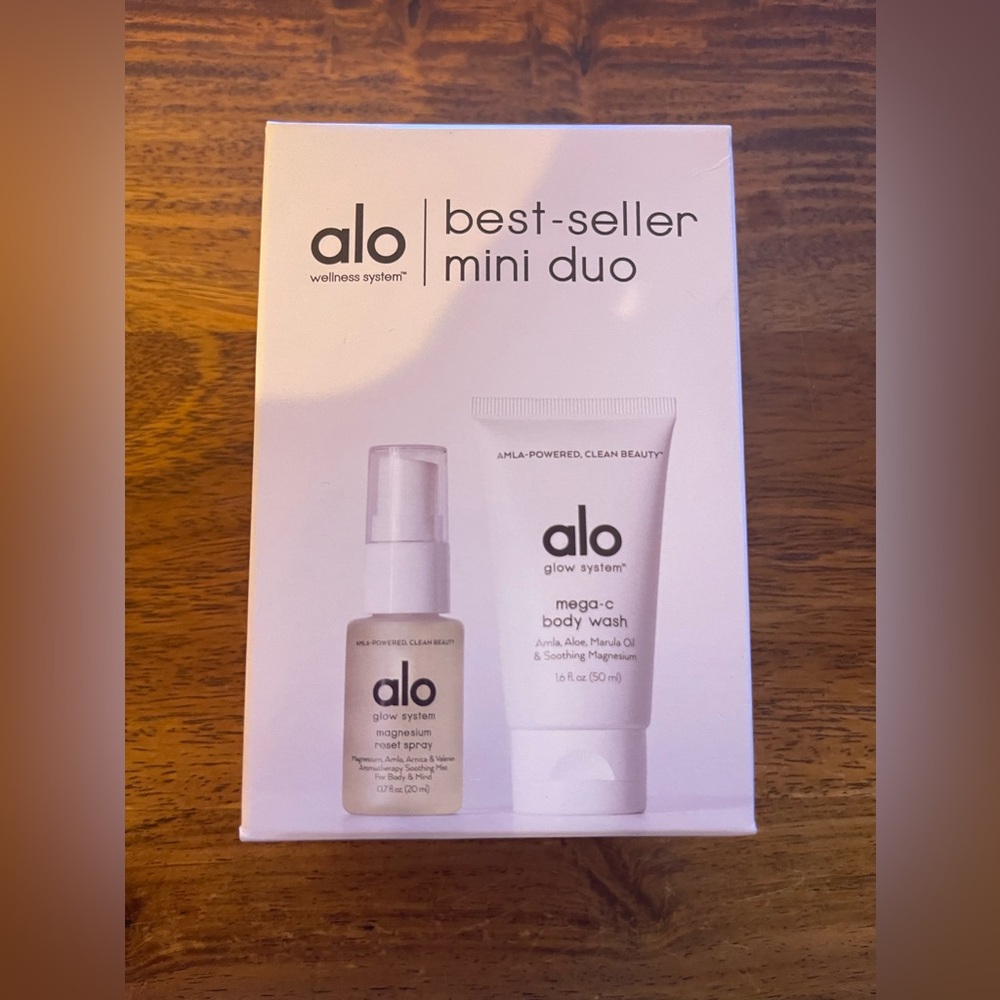 ALO YOGA Glow System Body Wash and Reset Spray - Mini Duo